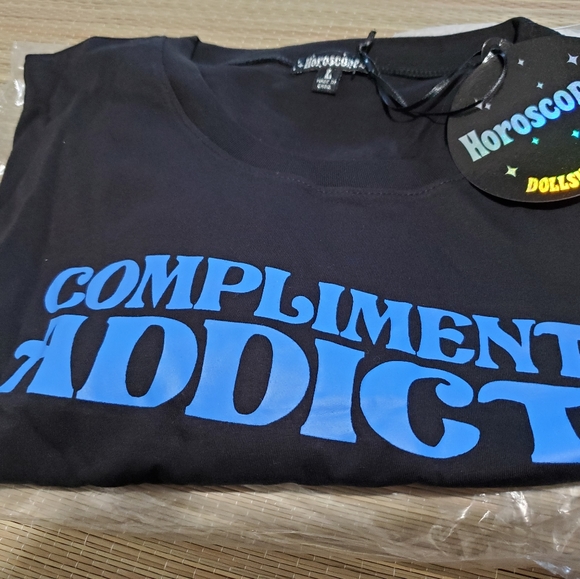 DOLLS Kill,  Cropped Tee~Horoscopez: Compliment Addict - Picture 3 of 9